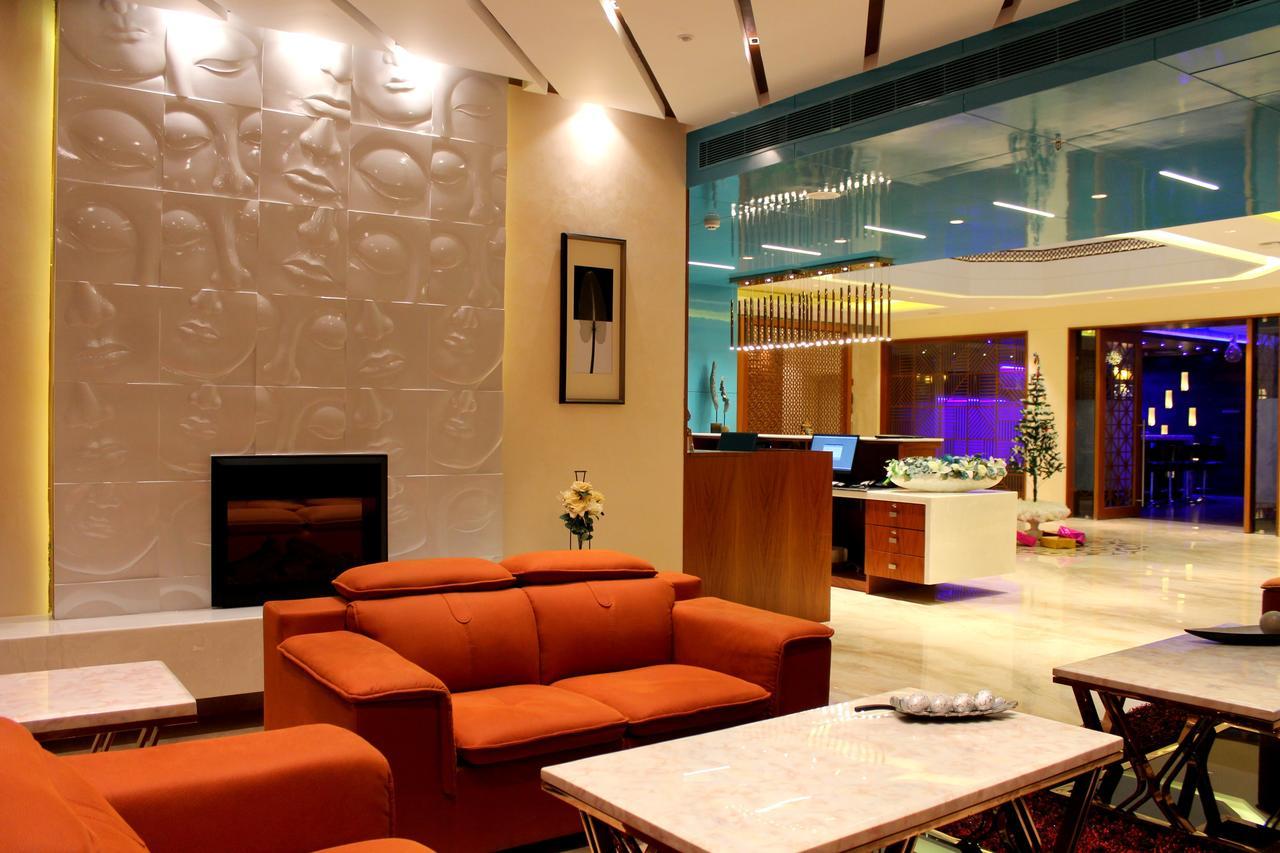Skk Blu Hotel & Spa Udajpur Zewnętrze zdjęcie