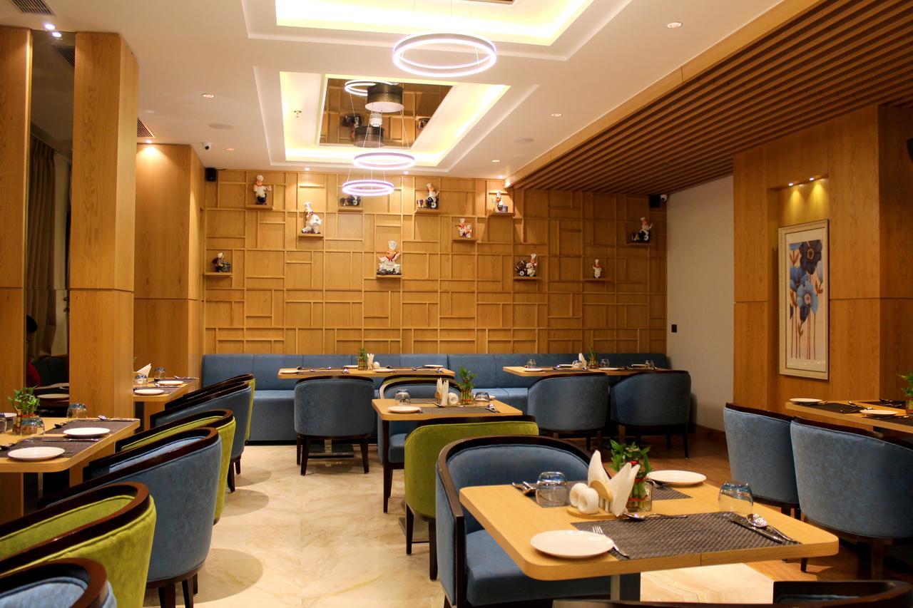 Skk Blu Hotel & Spa Udajpur Zewnętrze zdjęcie