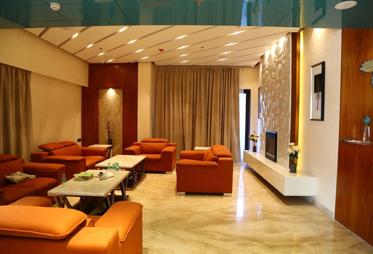 Skk Blu Hotel & Spa Udajpur Zewnętrze zdjęcie