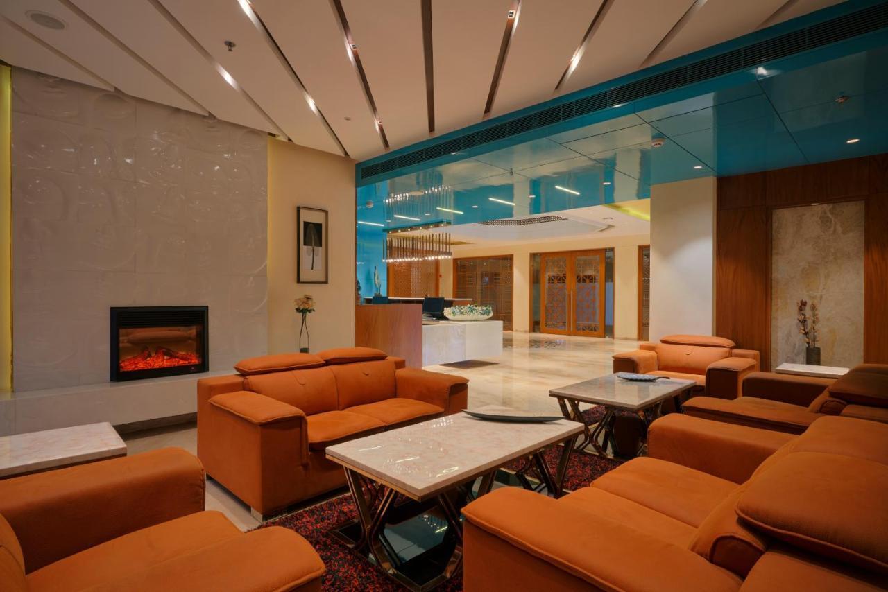 Skk Blu Hotel & Spa Udajpur Zewnętrze zdjęcie