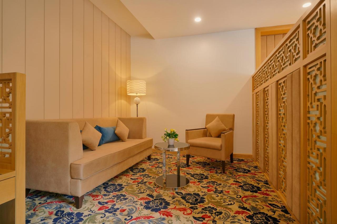 Skk Blu Hotel & Spa Udajpur Zewnętrze zdjęcie