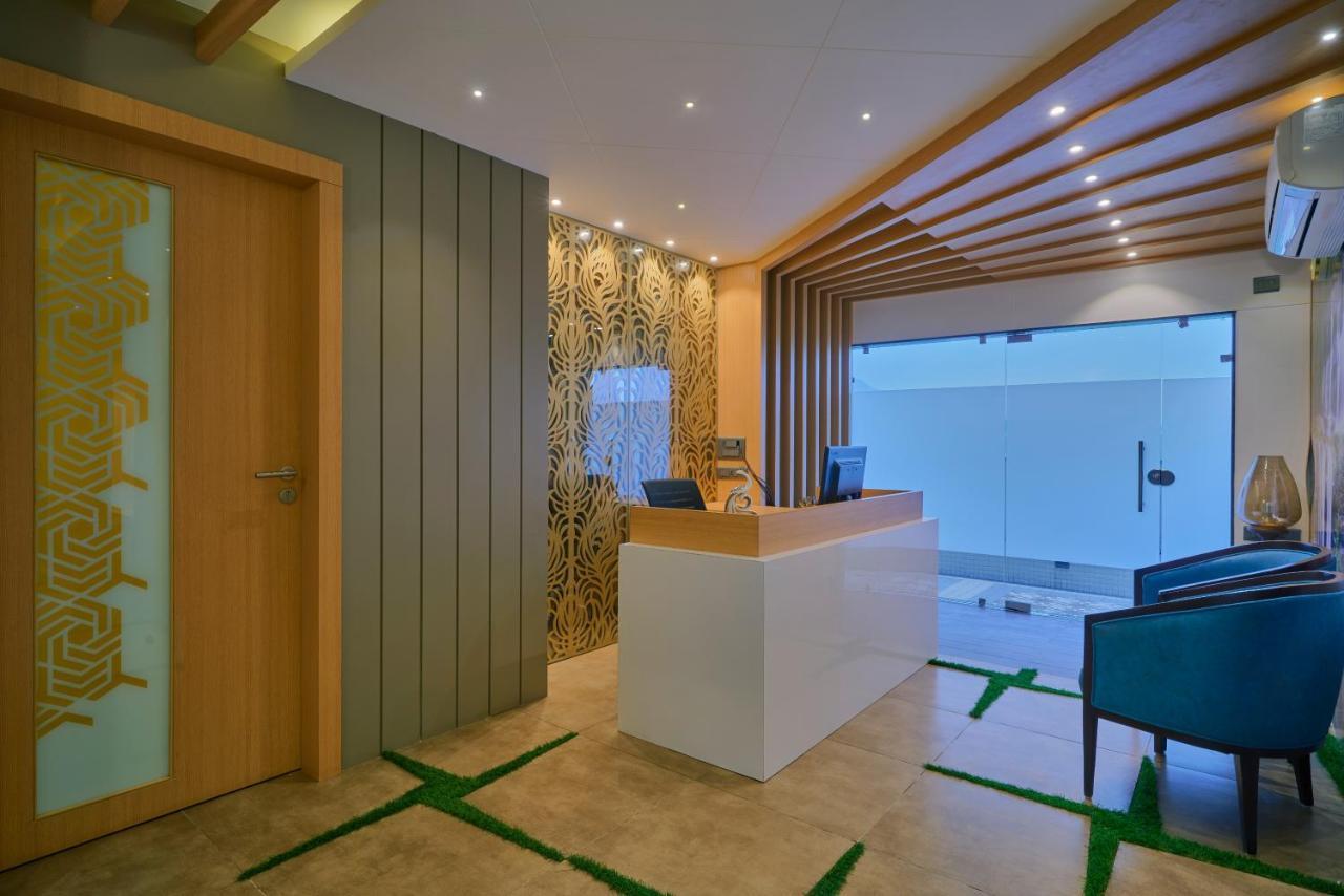 Skk Blu Hotel & Spa Udajpur Zewnętrze zdjęcie