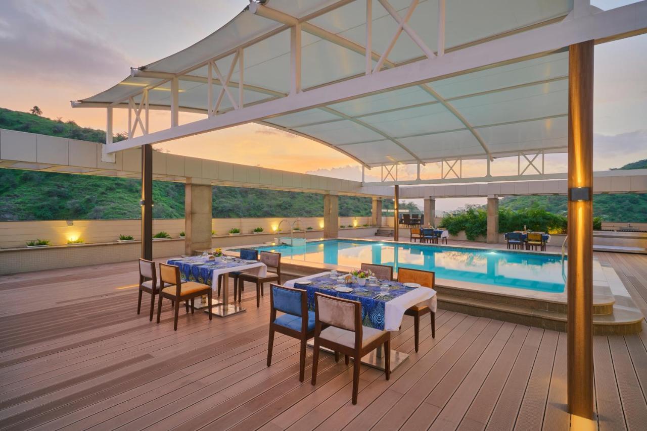 Skk Blu Hotel & Spa Udajpur Zewnętrze zdjęcie