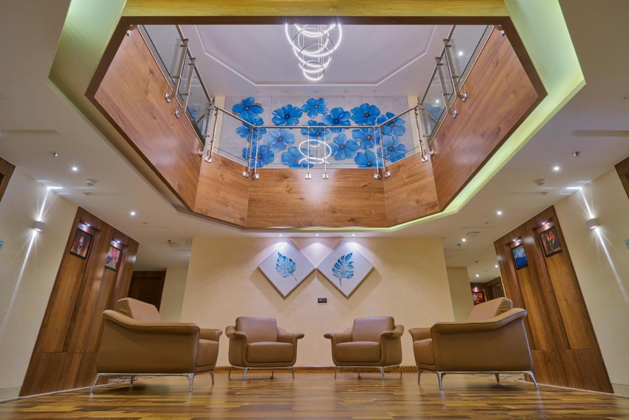 Skk Blu Hotel & Spa Udajpur Zewnętrze zdjęcie