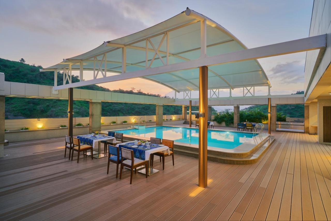 Skk Blu Hotel & Spa Udajpur Zewnętrze zdjęcie