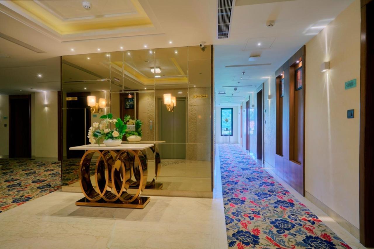 Skk Blu Hotel & Spa Udajpur Zewnętrze zdjęcie